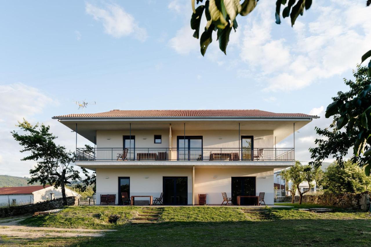 Apartamentos Ribeira Sacra Parada del Sil Exteriör bild