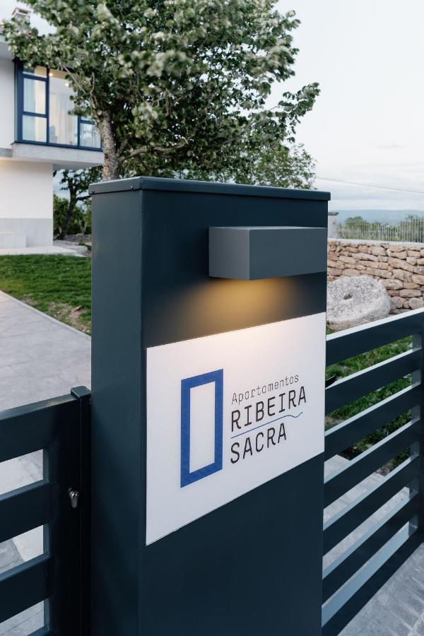 Apartamentos Ribeira Sacra Parada del Sil Exteriör bild
